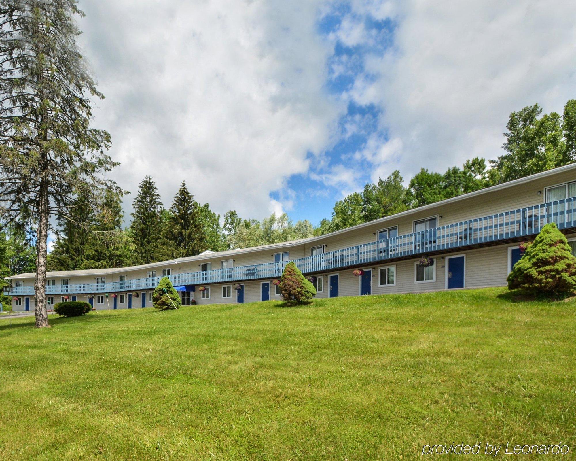 Econo Lodge Lee - Great Barrington Exterior foto